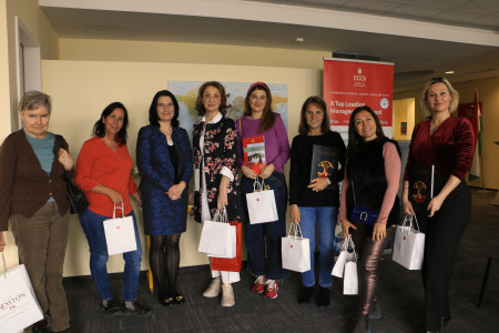 Borítókép: 30 éve Magyarországon az ESSCA