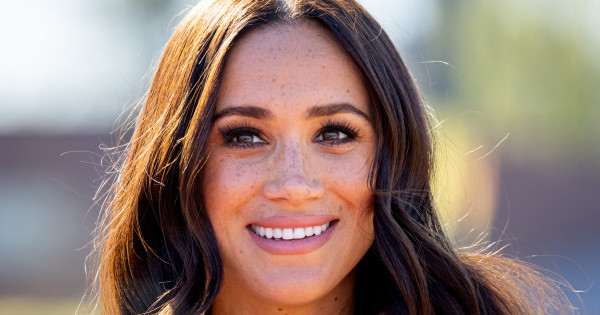 Borítókép: Micsoda választás! Meghan Markle megjelenését a francia nők is megirigyelnék