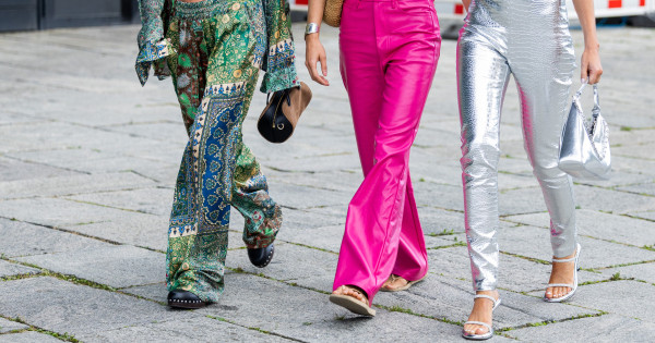 Borítókép: Te bevállalnád? Ez a különleges nadrágtrend hódít most a stílusimádók körében