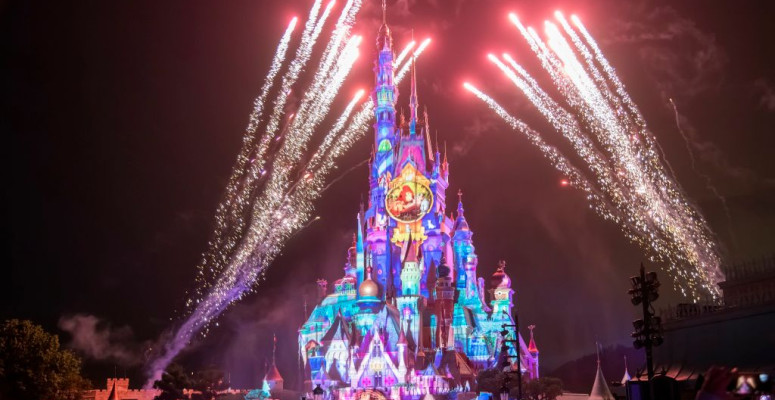 Borítókép: Disneylandben ünnepelte 100. szülinapját a nagyi, aki az 1955-ös megnyitón is ott volt