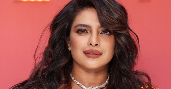 Borítókép: Híres emberek kisbabáival volt terhes a béranya: most mindent elárult róluk