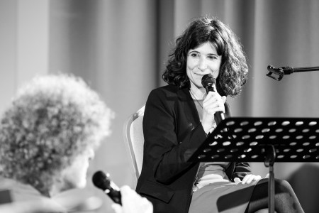 Borítókép: Feszít egy életen át megküzdeni az ősök zsenialitásával. - interjú Karinthy Verával