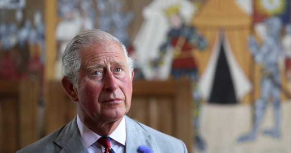 Borítókép: Károly királyt kísérti a múlt: olyan nyilvános beszólást kapott, hogy mi is zavarba jöttünk