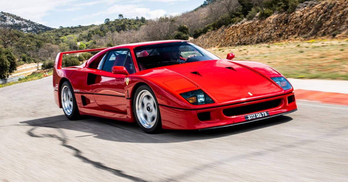 Alain Prost Ferrari F40-ese