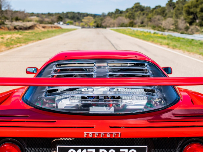 Alain Prost Ferrari F40-ese