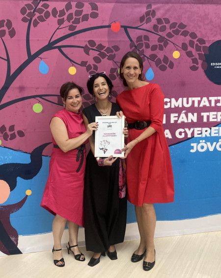 Borítókép: A gyermeknevelés nem egyszemélyes feladat – beszélgetés a Mamakör alapítóival