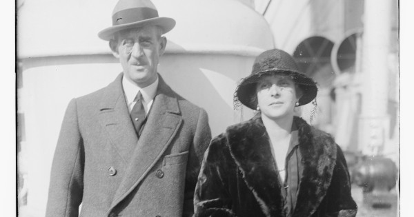 Borítókép: Skizofrénia és sokkoló gyógykezelések: Fülöp herceg édesanyjának filmbe illő története