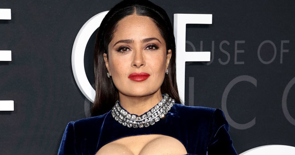 Borítókép: „Ő a nagypapád?” - Salma Hayek megosztott egy fényképet a férjével, követői kőkeményen betámadták