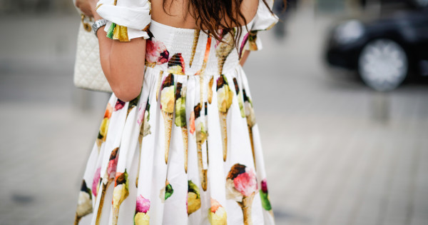 Borítókép: A szezon kincsei: 10 kihagyhatatlan nyári ruha 10 ezer forint alatt