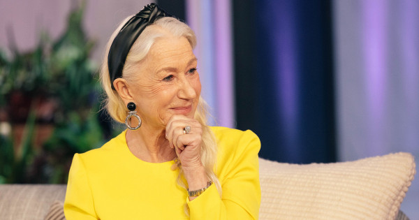 Borítókép: Carolina Herrera szerint 40 évesen már ciki ez a ruhadarab - a divattervező szavain kiakadt az internet!