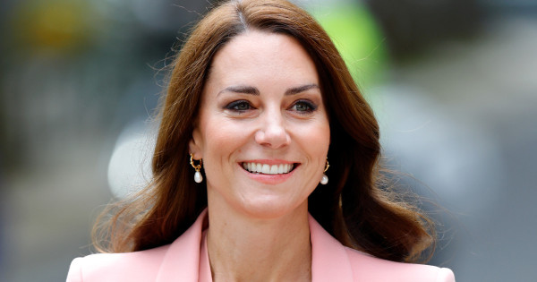 Borítókép: Feltűnt már? Katalin hercegné ezt a darabot nem viselni Diana örökségéből