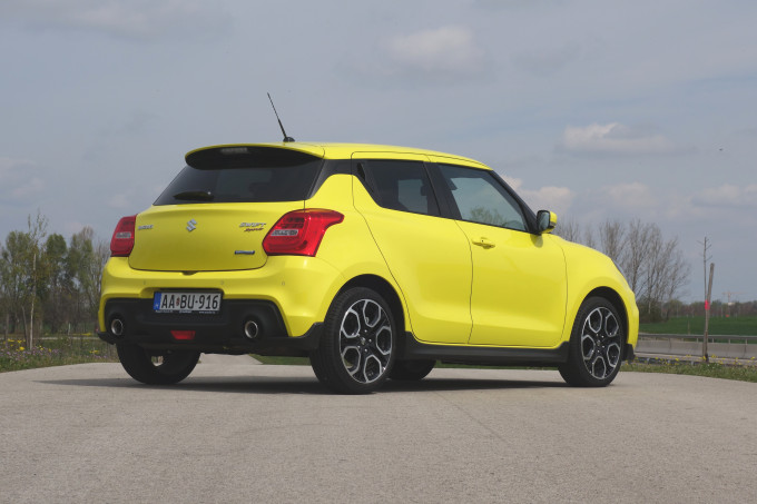 Suzuki Swift Sport hátulról