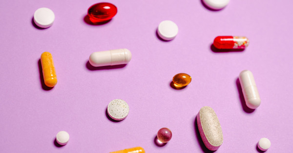 Borítókép: Figyelmeztetnek a szakértők! 3 vitamin és ásványi anyag, ami hajhullást okoz