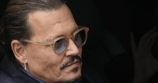 Johnny Depp nem kertelt: őszintén elmondta, mit gondol lánya forró jeleneteiről