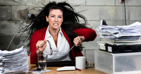 Borítókép: Tóth Krisztina: Miért utál mindenki mostanában annyira dolgozni? 