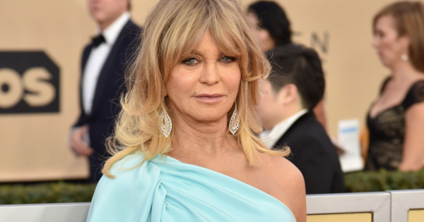 Borítókép: A 77 éves Goldie Hawn lenyűgöző fürdőruhás posztja felszántotta a netet  - bomba nő még mindig!