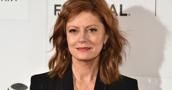Borítókép: Nem érdeklik a beszólások! 76 évesen is vadító ruhába bújt Susan Sarandon