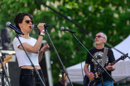 Borítókép: Meglepő, milyen könyvek határozzák meg Trokán Anna életét – Interjú a színművésszel