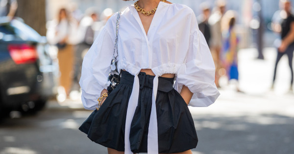 Borítókép: A klasszikus blúzok helyett! 4 trend, ami 2023 nyarán tuti választás lehet és ráadásul még elegáns is