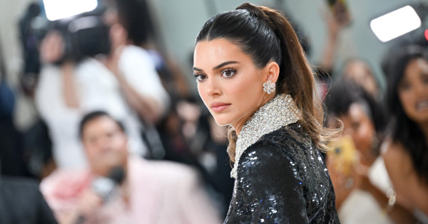 Borítókép: Az egész világ meglepődött: Kendall Jenner hatalmas lehetőséget kapott