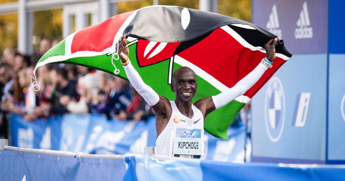 Borítókép: Eliud Kipchoge őszi maratonját ismét Berlinben teljesíti