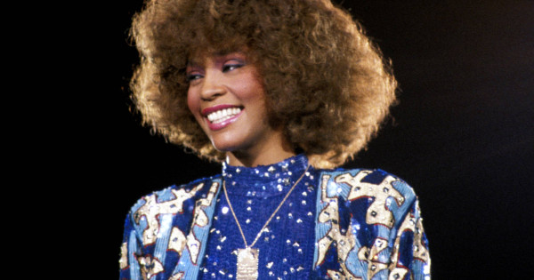 Borítókép: Diadalok és sorscsapások - Whitney Houston emlékére