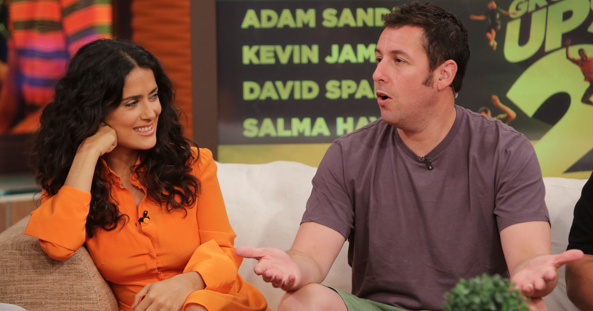 Salma Hayek hatalmas titkot árult el: Adam Sandler mentette meg őt