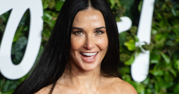 Nem bírjuk levenni róla a szemünket! Ha van tökéletes, akkor az a 60 éves Demi Moore teste