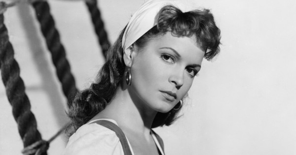 Borítókép: A magyar csillag, akit a barna Marylin Monroe-ként neveztek: Bartók Éva története