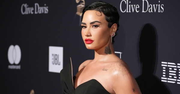 Borítókép: Volt, aki önként vonult be betegsége miatt: 5 híres nő, aki megjárta a pszichiátriát