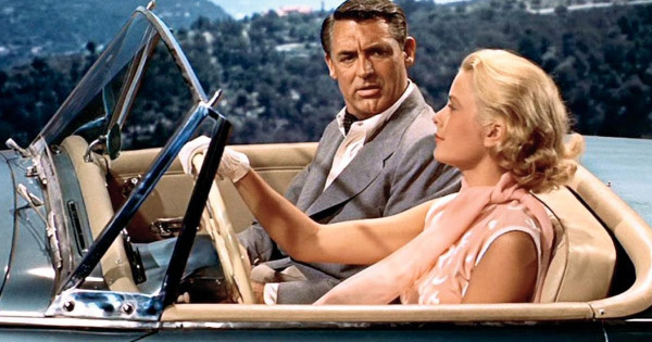 Borítókép: Egy furcsa szokás, ami az orvosok szerint megmentheti az életed, ha hosszú autóútra indulsz