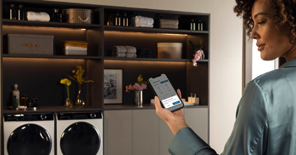 Borítókép: Közelednek a hűvösebb napok – így frissítheted fel könnyedén őszi ruhadarabjaidat! 