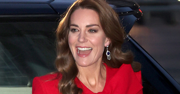 Borítókép: Ahogy még sosem láttad! Katalin hercegné extra rövid hajával Audrey Hepburn hasonmása lett