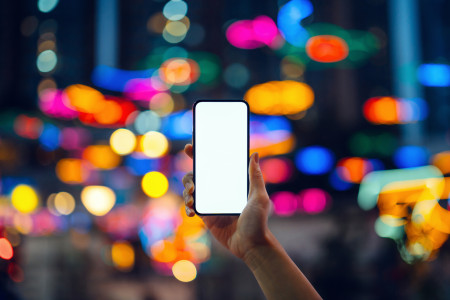 Borítókép: Franciaországban leállítják az iPhone 12 értékesítését a magas sugárzási szint miatt