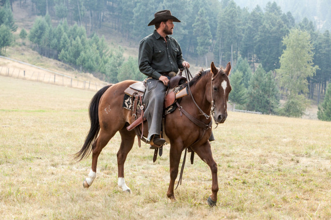 Rip Wheeler megformálója, Cole Hauser egy lovon