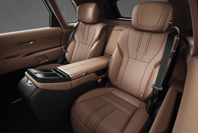 Toyota Century SUV