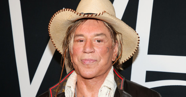 Borítókép: A valódi igazság Mickey Rourke eltorzult arcáról - ezért vált a 80-as évek legsármosabb férfija teljesen felismerhetetlenné