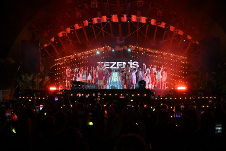 Borítókép: Oh My20s! Exkluzív eseménnyel ünnepelte 20. születésnapját a Tezenis Ibizán!