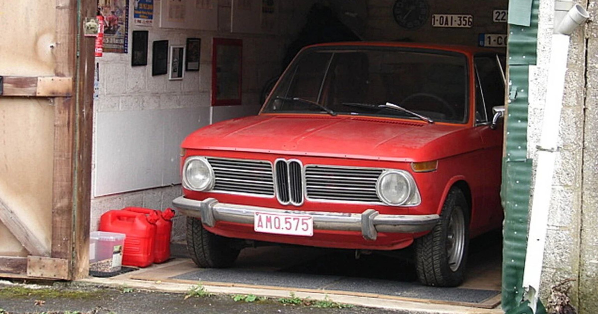 BMW 2002 Touring garázslelet