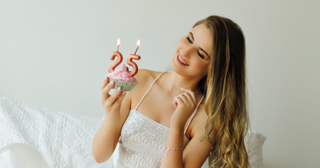 Borítókép: 5 „fájdalmas” dolog, ami megtörténik a testeddel, miután elmúltál 25 éves