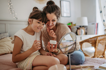 Borítókép: Kényeztető bőrápolási rutin természetes összetevőkkel, amelyért hálás lesz a bőröd