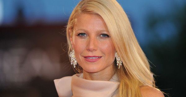 Borítókép: Gwyneth Paltrow bevallotta, amit a legtöbb mostohaszülő nem mer