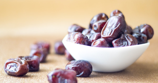 Borítókép: Meglepő, mi történik a testeddel, ha egy héten át minden egyes nap megeszel 3 datolyát