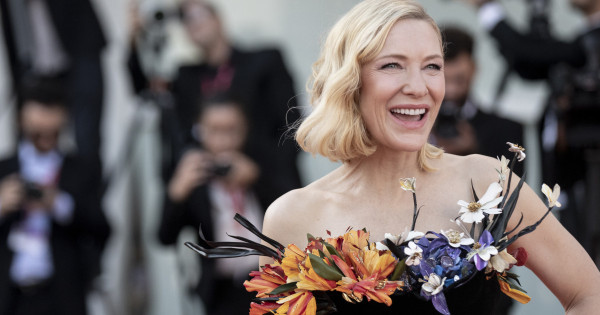 Borítókép: 5 bob frizura, amit 40 felett messziről kerülj el - mutatjuk, hogy mit válassz helyettük!