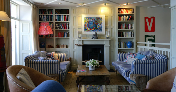 Borítókép: 7 lakberendezéssel kapcsolatos bűncselekmény, amitől a szakértő szerint olcsónak fog tűnni az otthonod