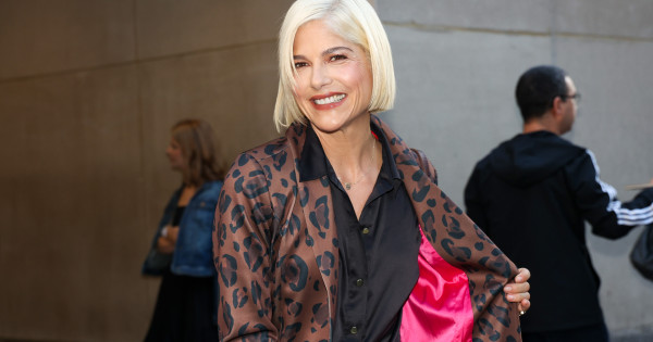 Borítókép: Így érzi most magát a gyógyíthatatlan beteg Selma Blair: állapotáról vallott a híresség