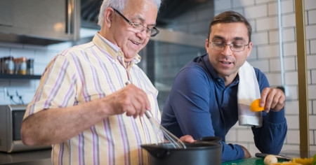 Borítókép: Körömszakadtunkig ragaszkodni klasszikus férfi- és női szerepekhez irtózatos csapdahelyzet lehet: bele is betegedhetünk
