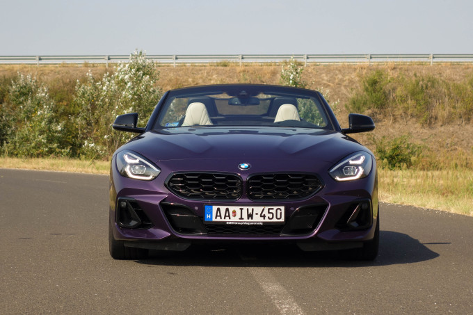 BMW Z4 szemből