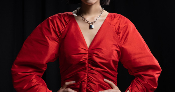 Borítókép: Meghökkentő jogszabályok a nagyvilágból, amin sokan csak nevetnek! Tilos például pirosat hordani nyilvánosan ebben az országban