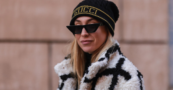 Borítókép: 1 perc stílus: Nem menő már a kötött sapka, helyette ezt a kiegészítőt szerezd be a télre